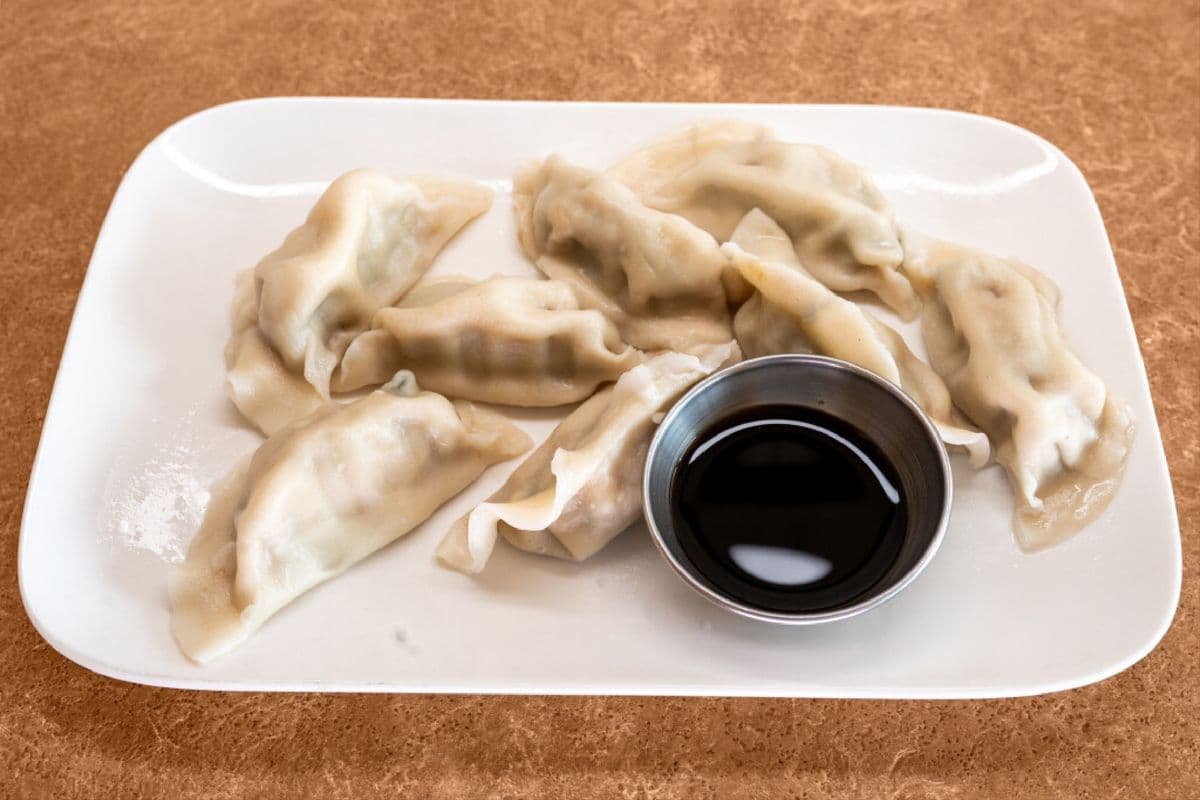 Boiled Dumplings - Beef, Carrot, and Onion (8 pcs) - 牛肉胡萝卜洋葱水饺 8个