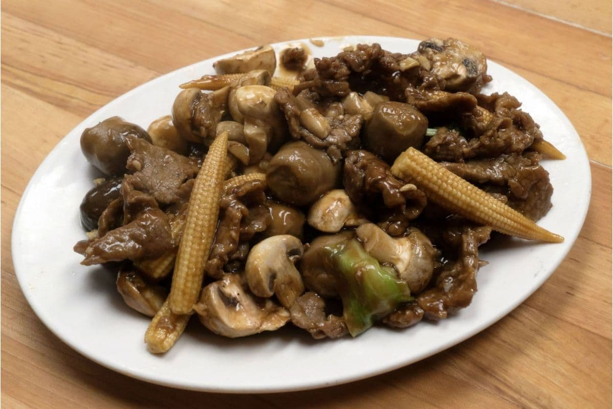 63. Beef with Two Kinds of Mushrooms and Baby Corn