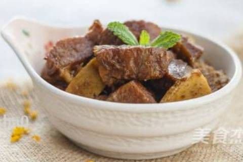 Braised Beef Brisket / 卤牛腩