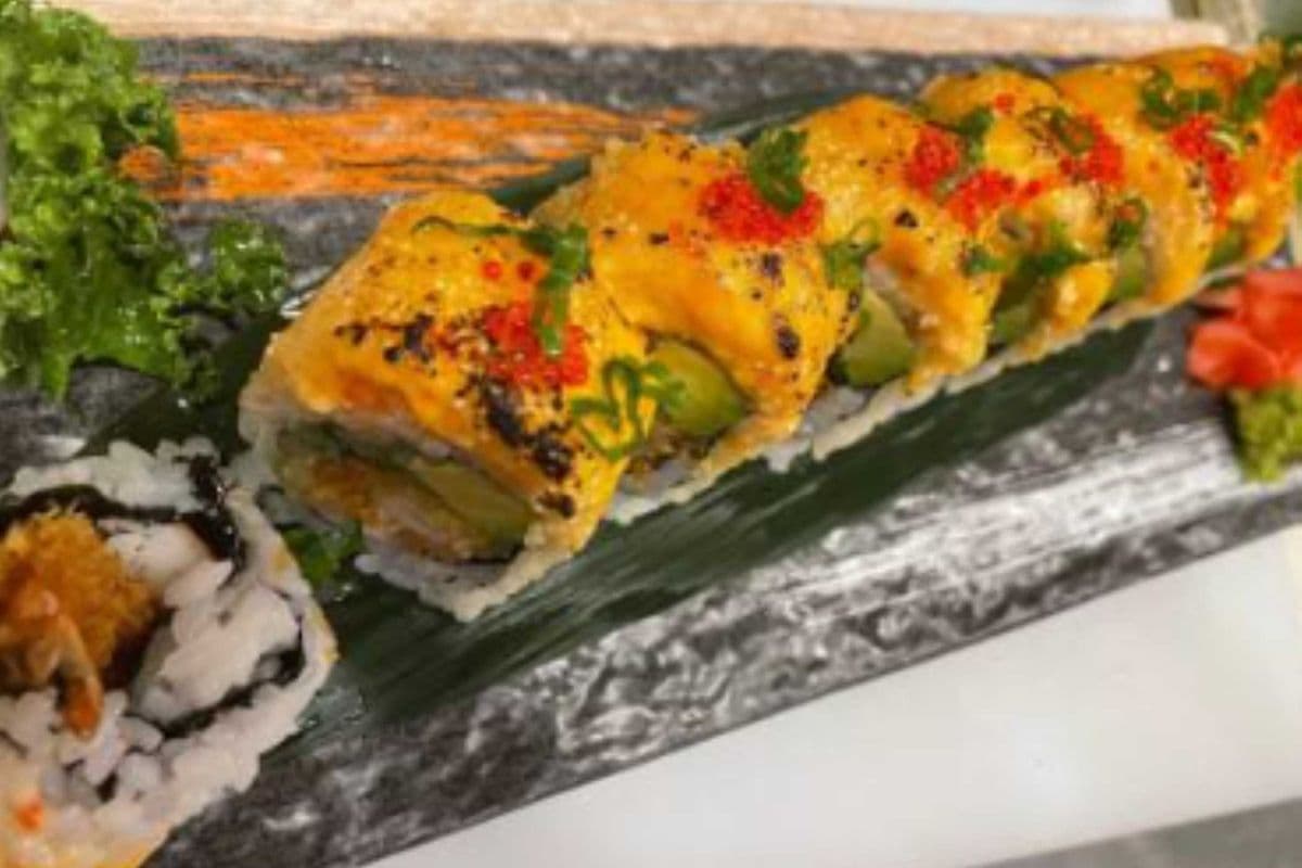 Fire Fox Roll (8 pcs)