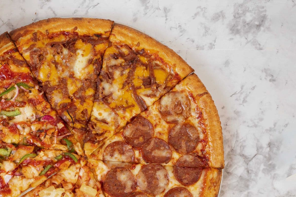 Big Mama's Single Large Pizza Special