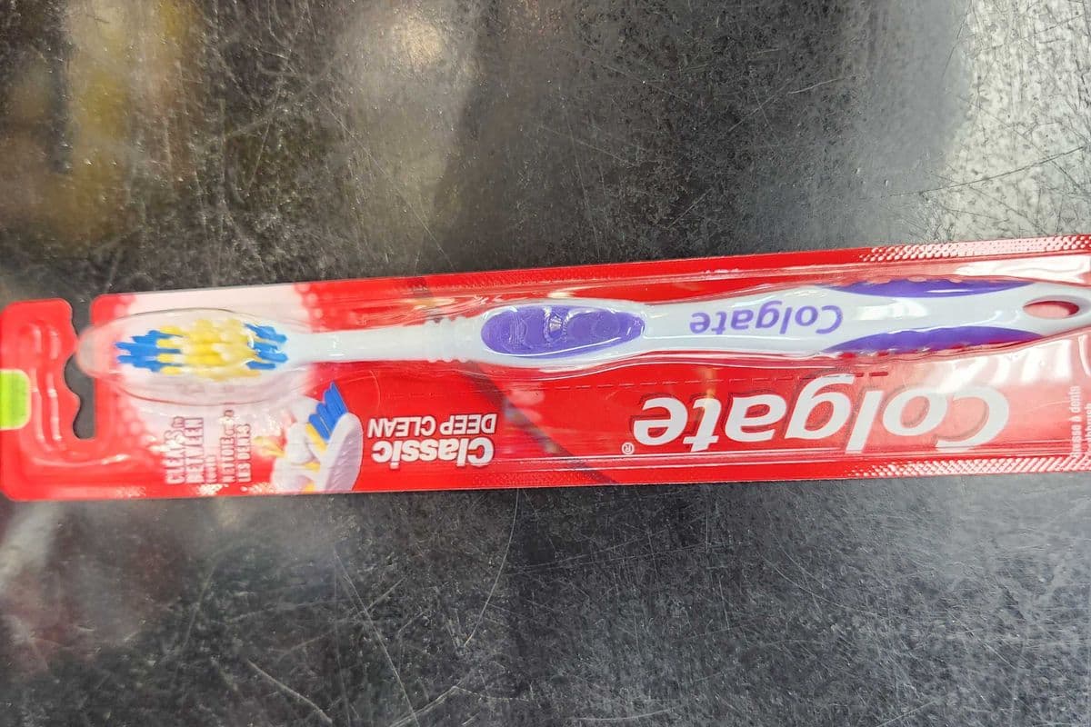 Tooth Brush - Brosse à dents