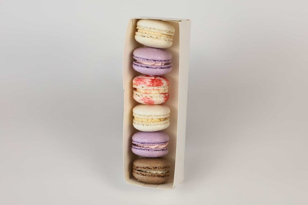 Macarons (6 pcs/box) (Pack of 6 pcs )