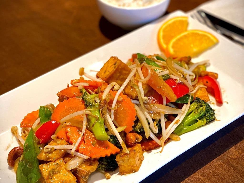 Pad Pug Ruammit with Cashew Nuts