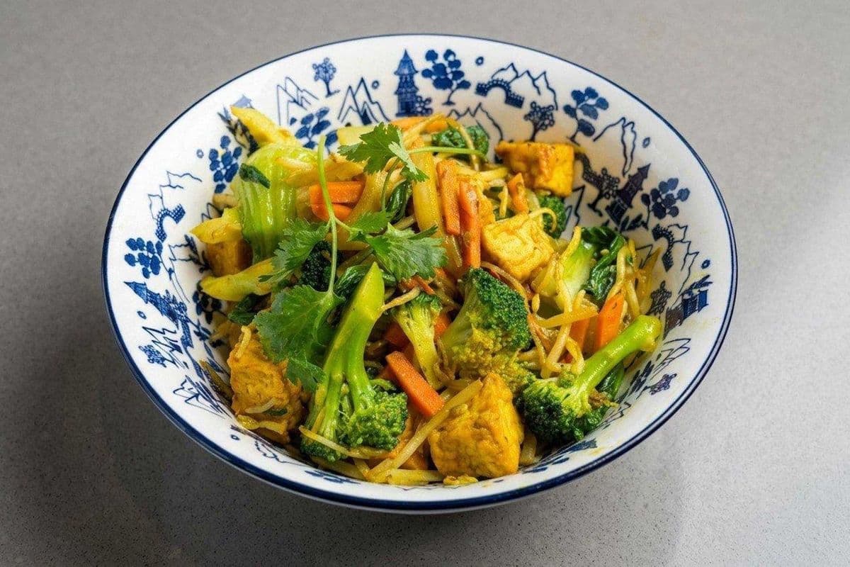 24. Bún Xào Kiểu Singapore