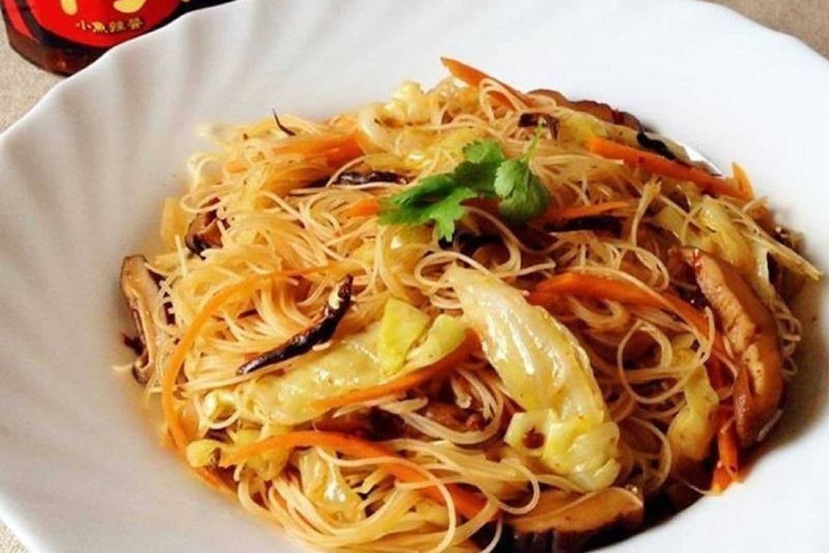 23. Szechuan Rice Noodles
