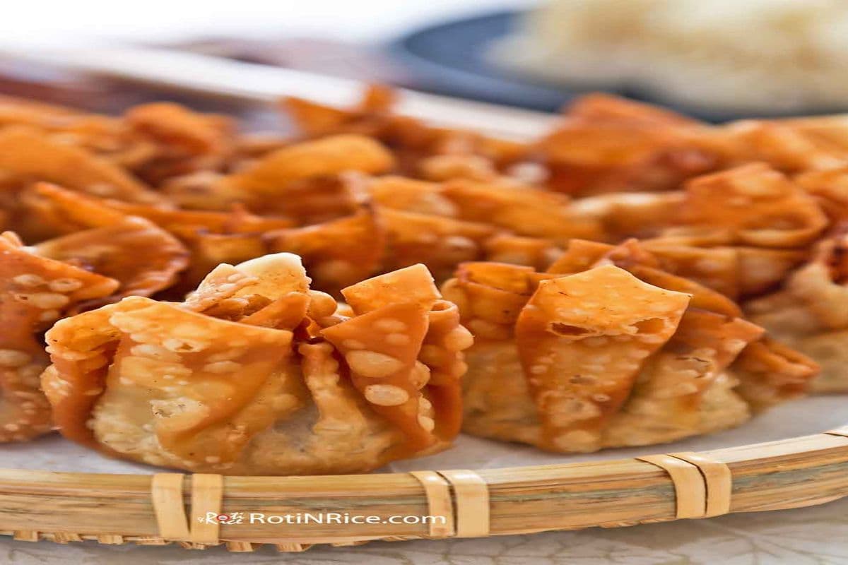 Fried Chicken Wontons (8)