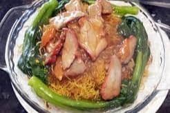 BBQ Pork and Vegetable Chow Mein 時菜义燒炒麵