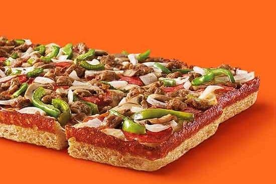 SUPRÊME ULTIME PROFONDE DE STYLE DÉTROIT / DETROIT-STYLE DEEP DISH ULTIMATE SUPREME