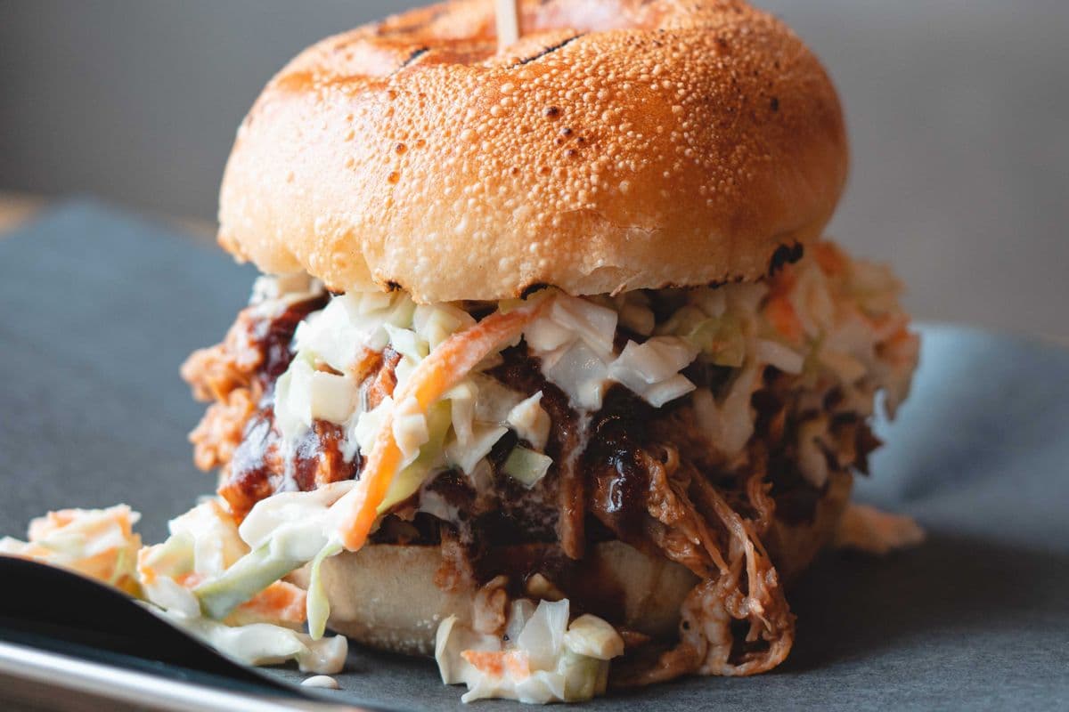 PULLED PORK SANDWICH