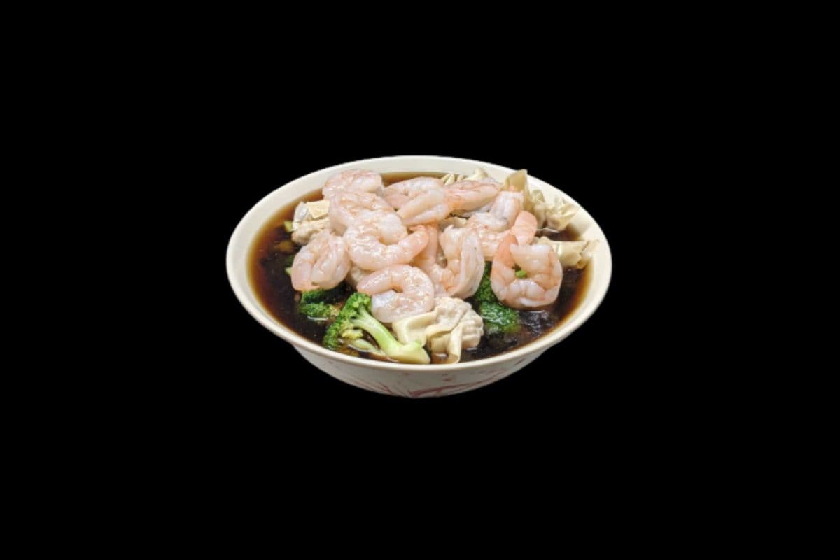 A13. Satay Shrimp and Wonton Vegetable Noodle Soup