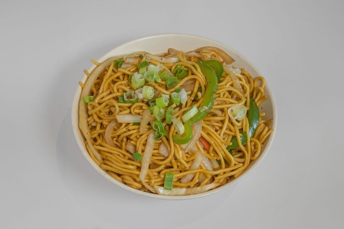 Vegetable Hakka Noodles