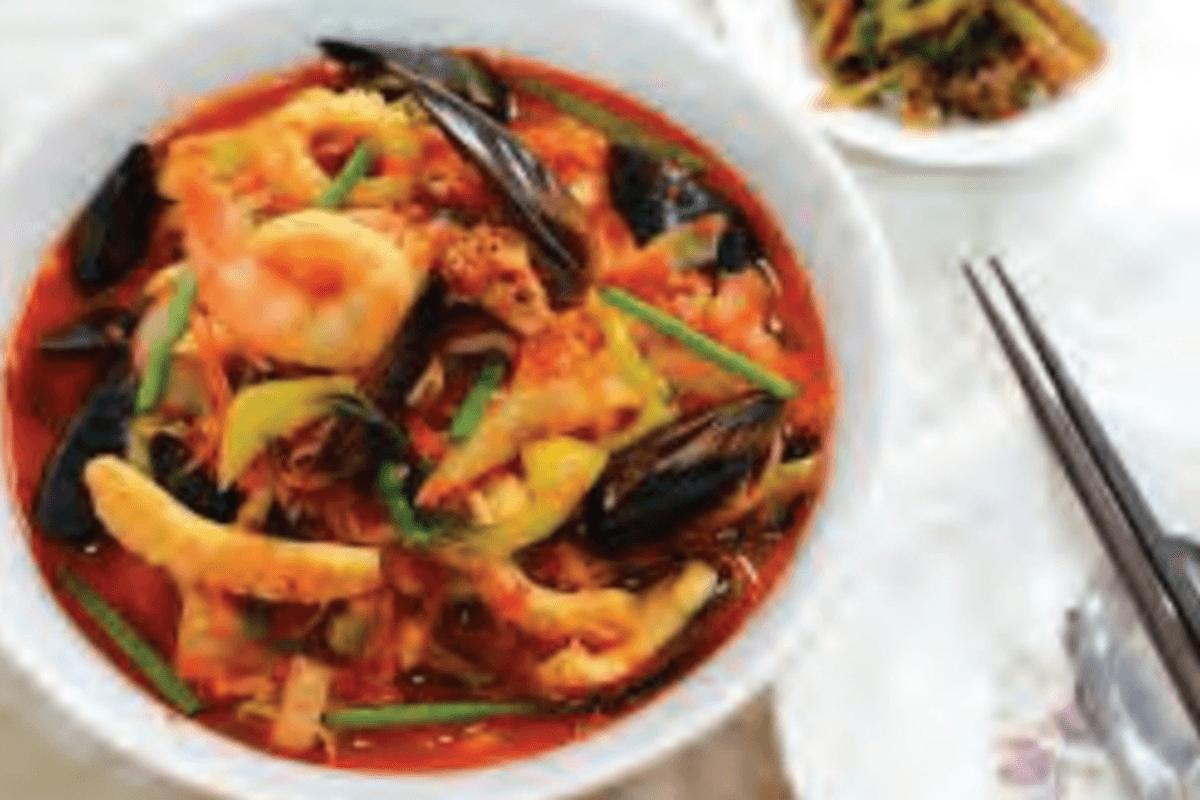 Spicy Seafood Noodle (Jjambbong)