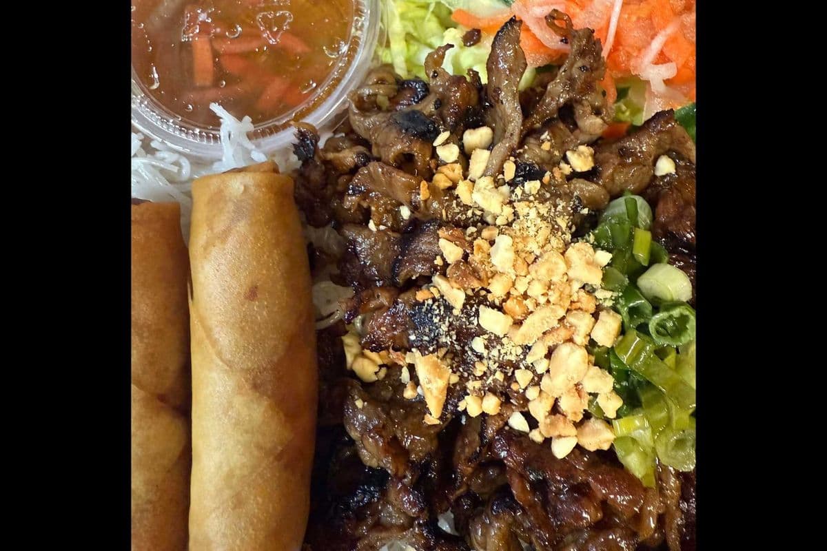 32C. Grilled Beef and Spring Roll on Vermicelli