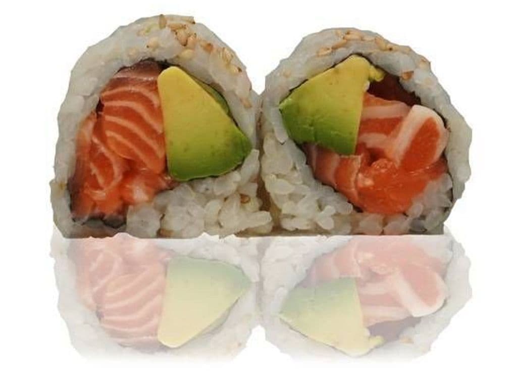 Salmon Avocado Roll ( 6 Pieces)