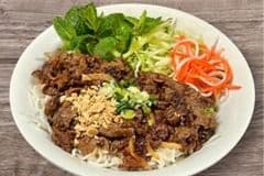452. Bun Bo Xao Xa Ot