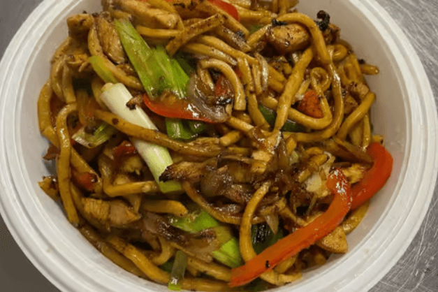 C13. Shanghai Thick Noodle with Chicken