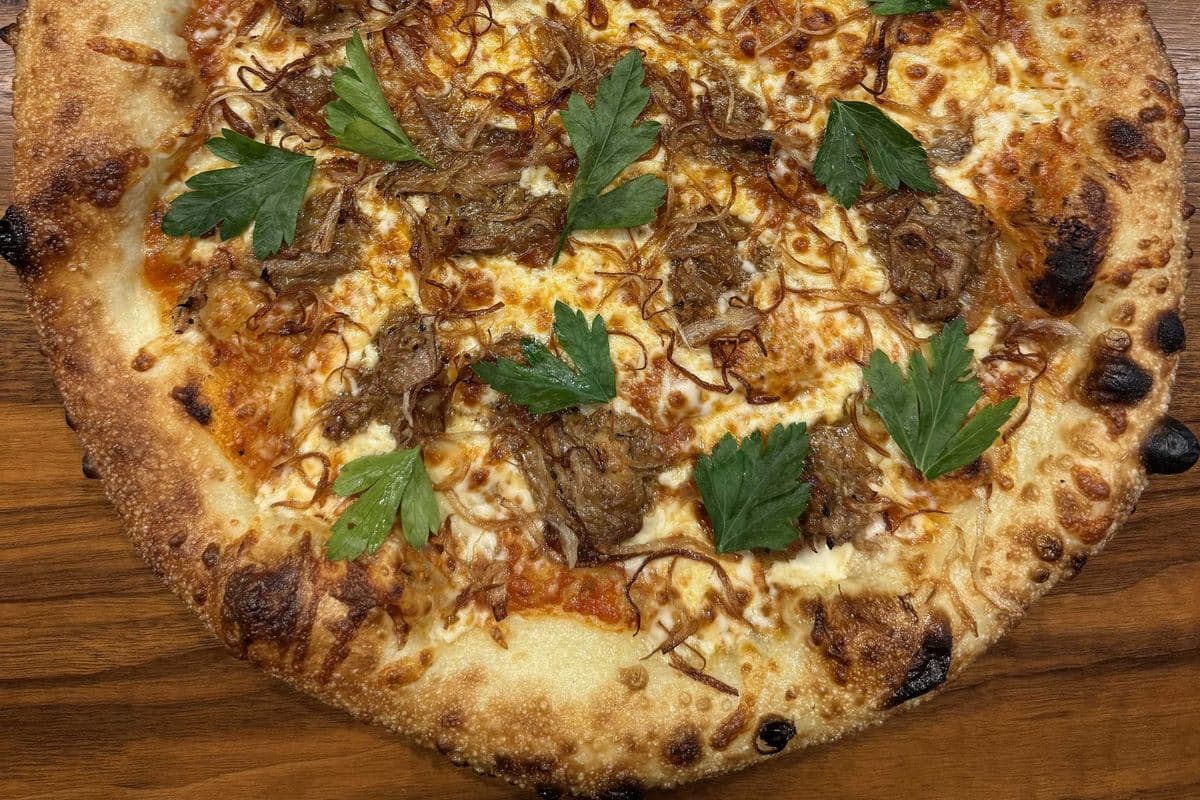 FEATURE PIZZA - The Mug