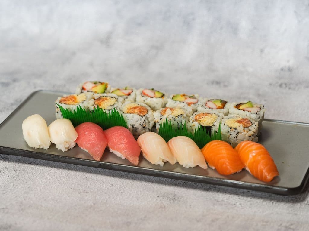 C06 Sushi Set C (20pcs)