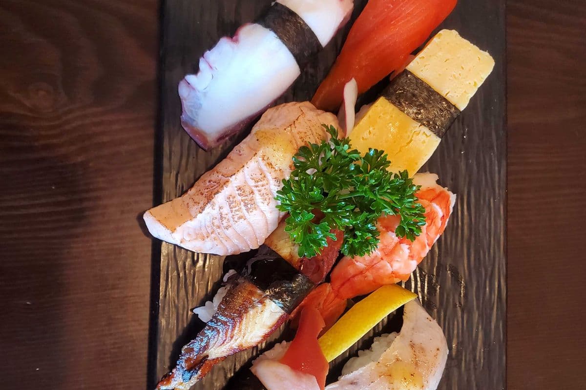 Nigiri Combo (8 pcs)