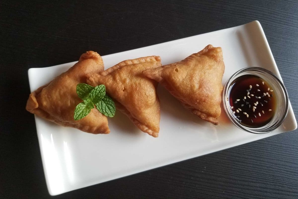 Vegetable Samosa (3pcs)
