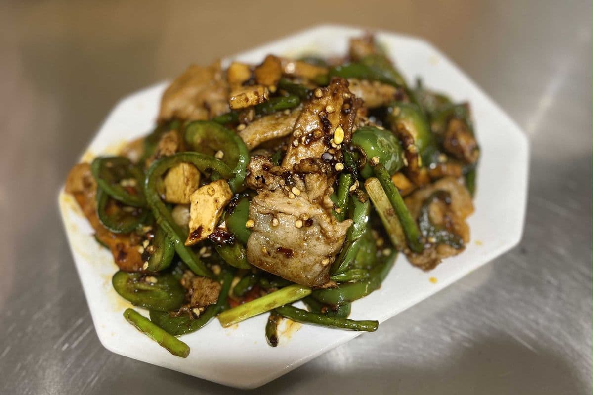P1. Spicy Pork and Garlic Stems (生炒鹽煎肉)