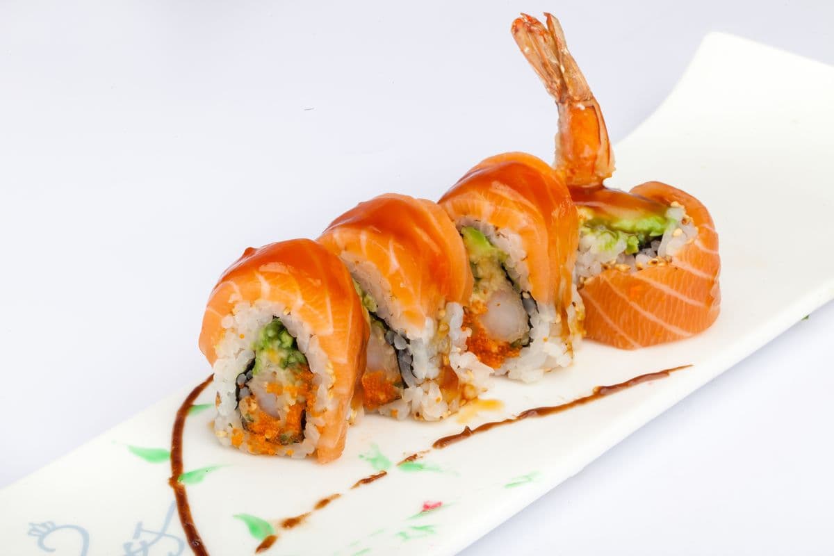 302. Red Dragon Roll (8 pcs)