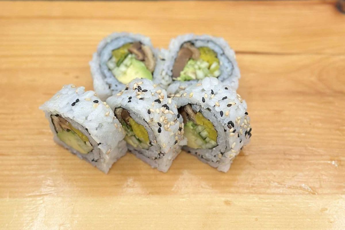 061 Vegetable Roll (5 pcs)