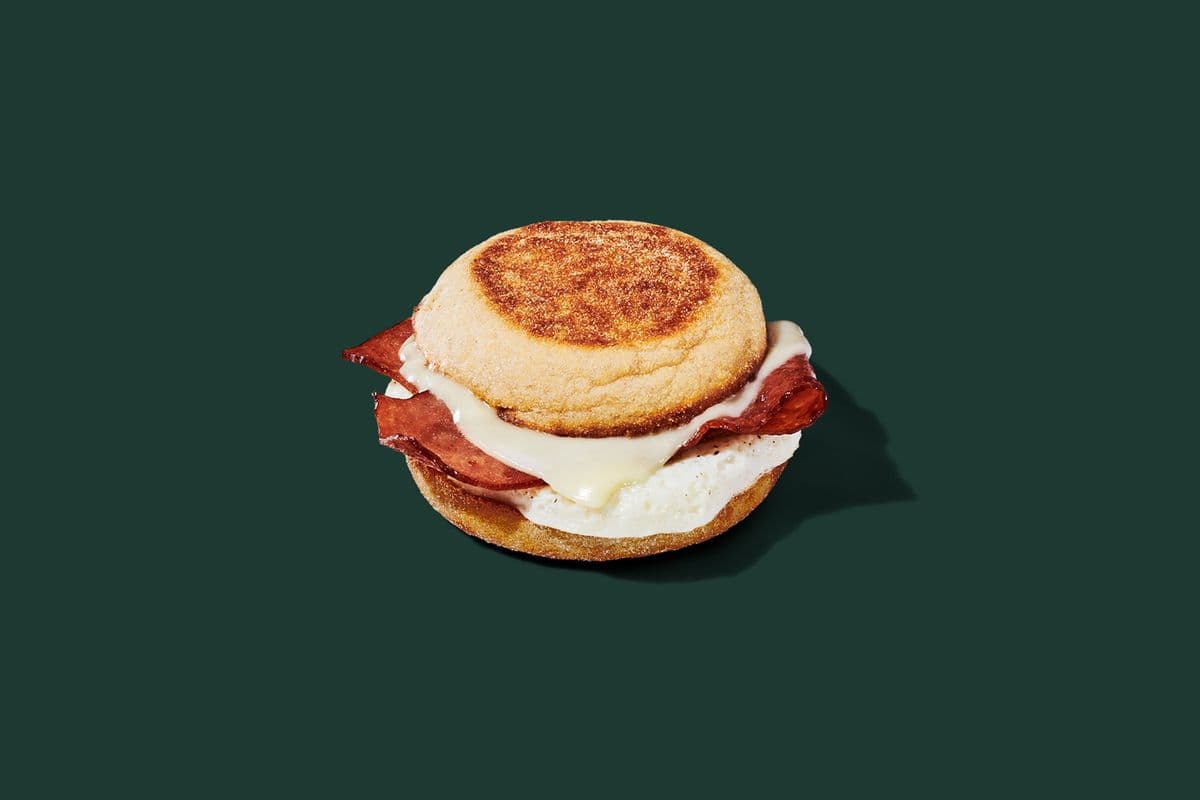 Bacon-Style Turkey, Cheddar & Egg White Sandwich