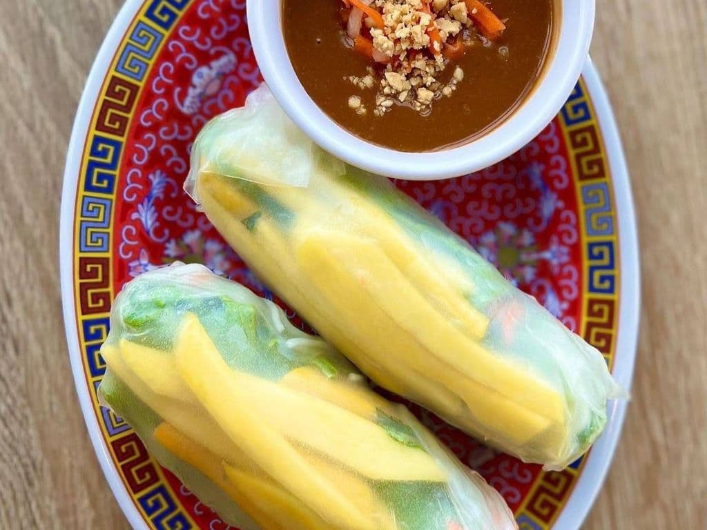 Fresh Mango Rolls (Gỏi Cuốn) 2 pcs