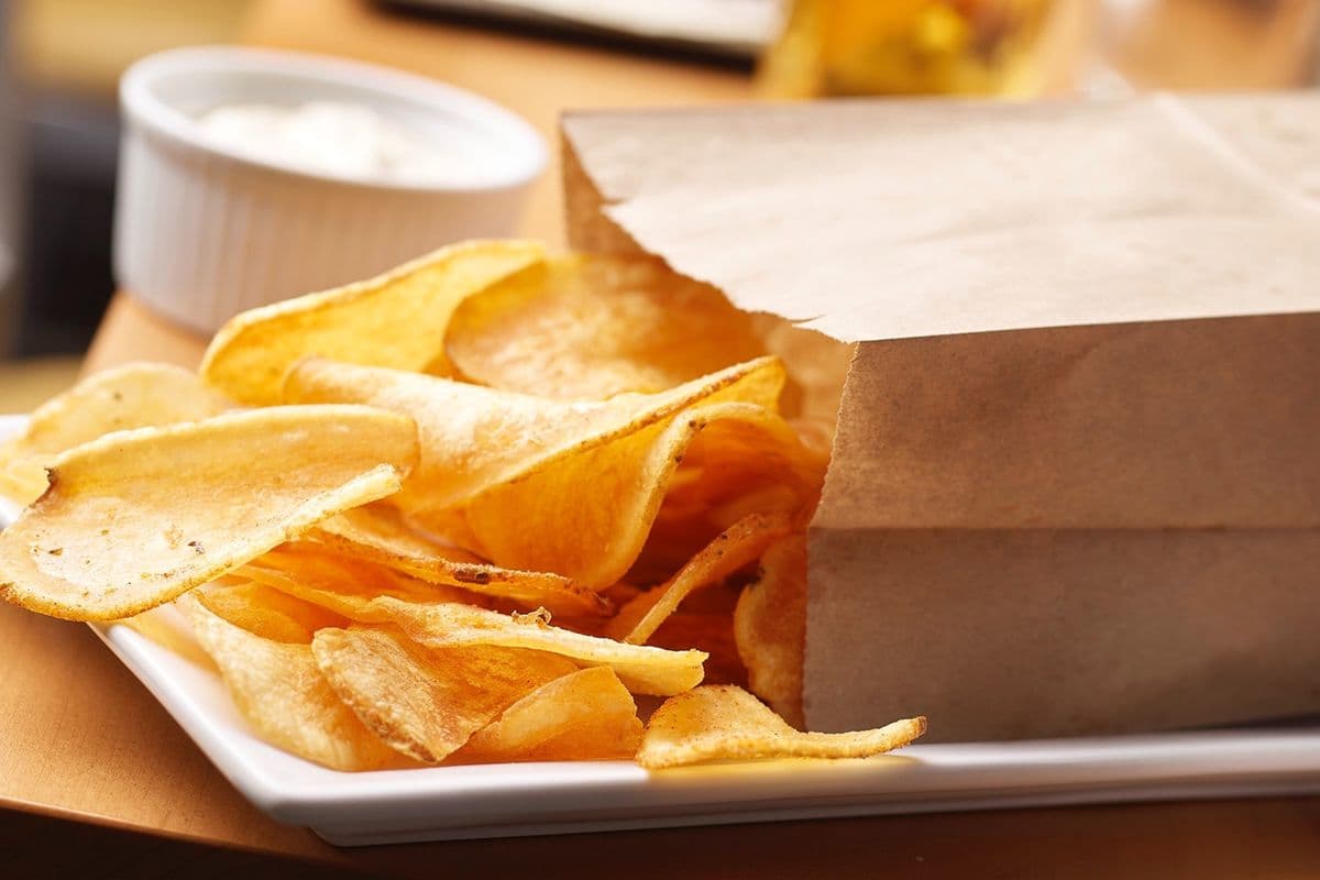 Old Willy's Crisps and Dip