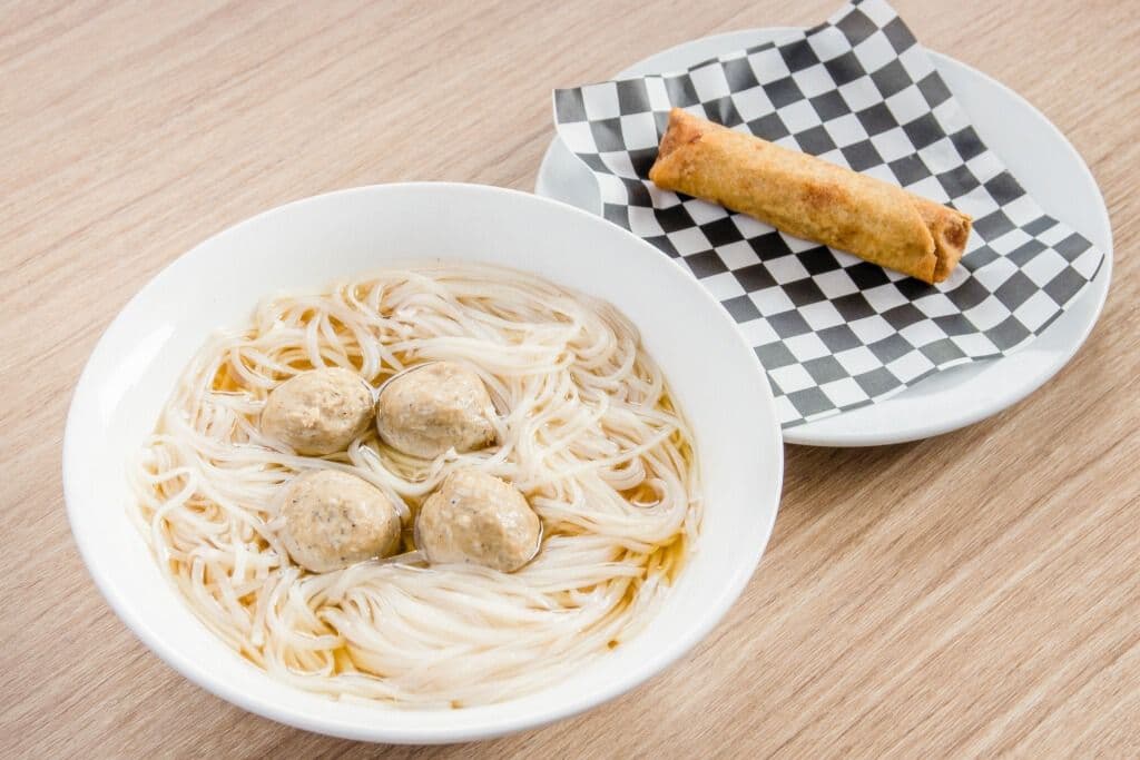 4. Kids' Beef, Beef Ball, or Chicken Noodle Soup Combo