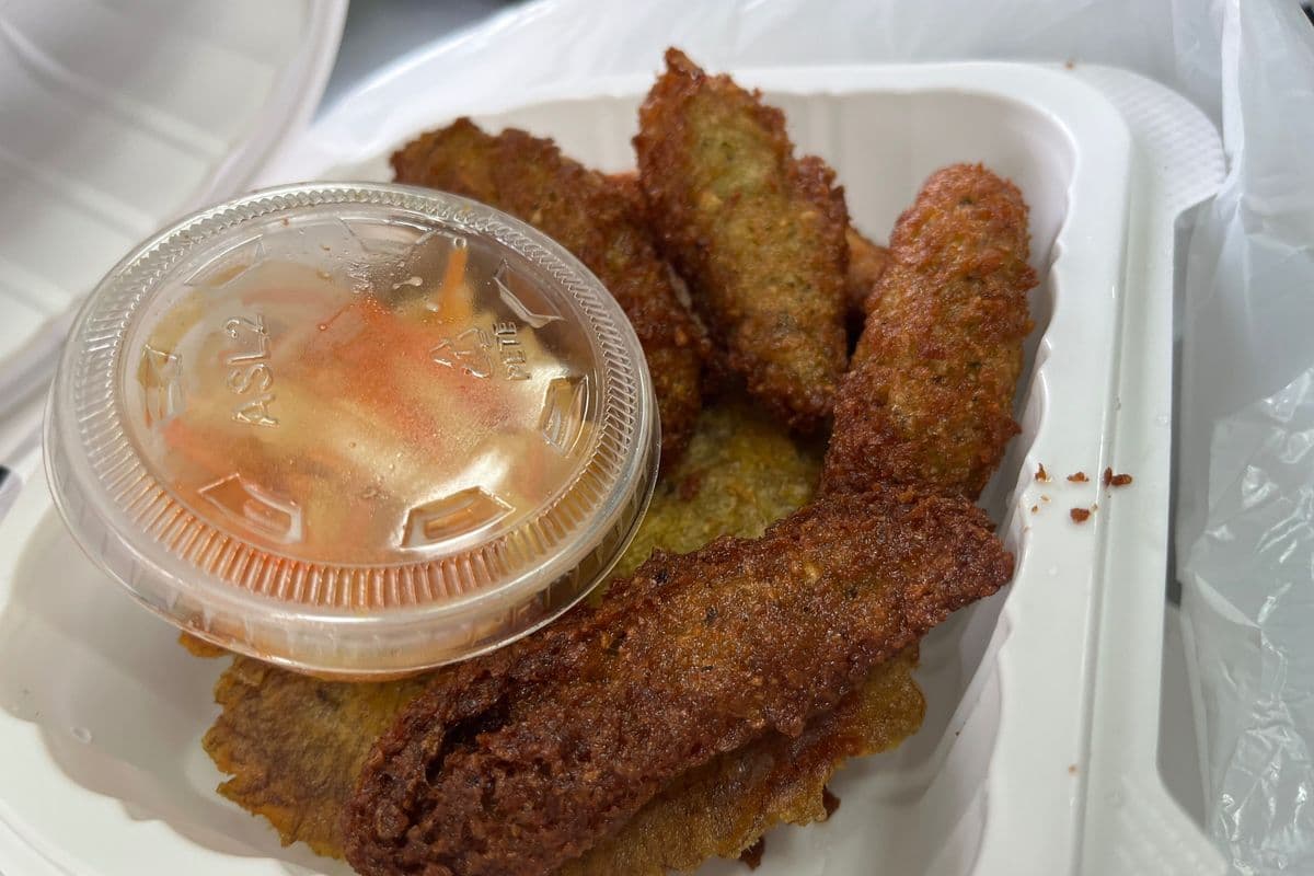 Box of Deep Fried Pickles (6pc) w/ side of Chairman Mayo