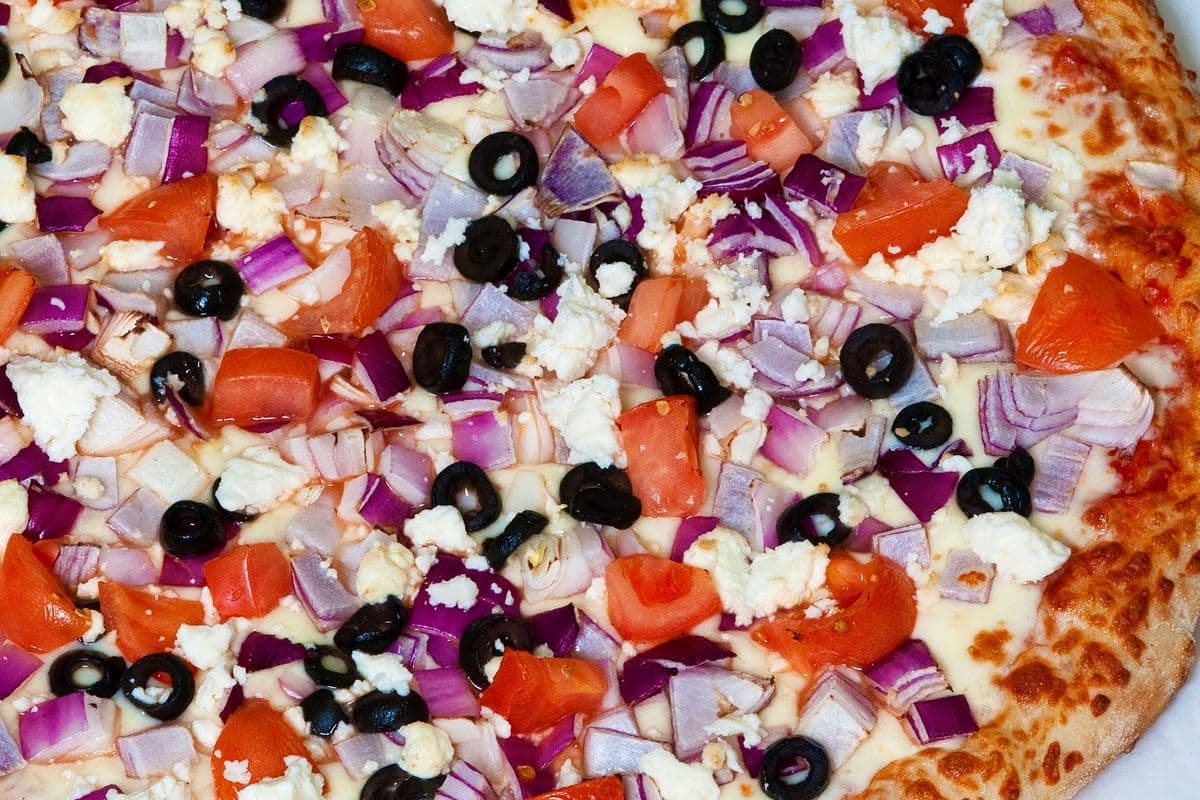 16" X-Large Greek Pizza