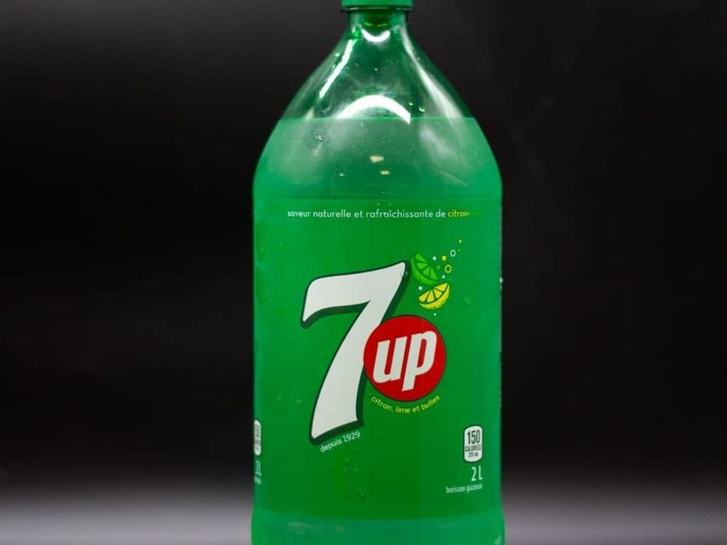 7Up 2L