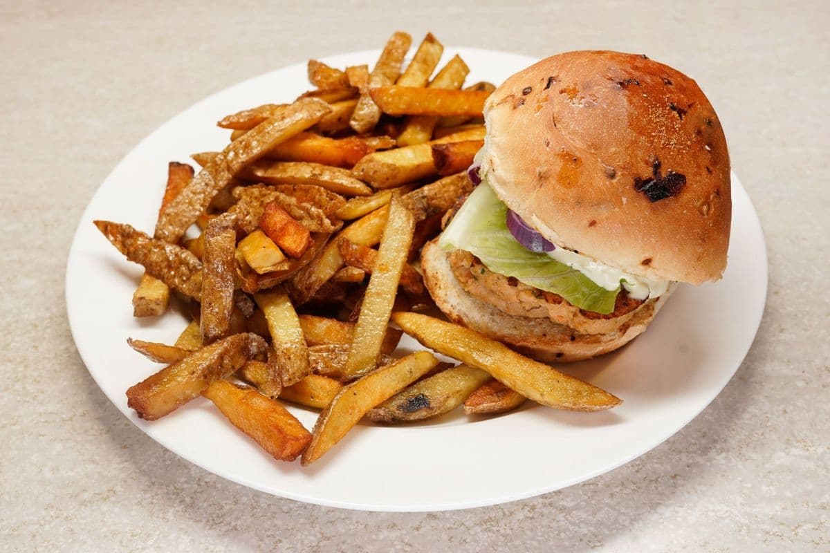 Hali Salmon Burger