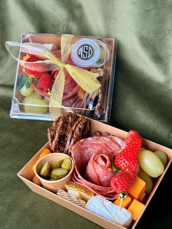 Charcuterie Box (1-2 people)