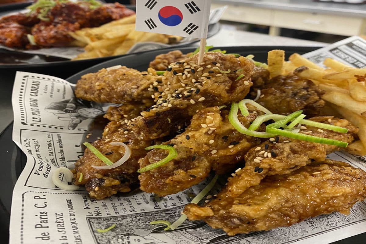 Yum-yum Garlic Chicken / 마늘양념치킨