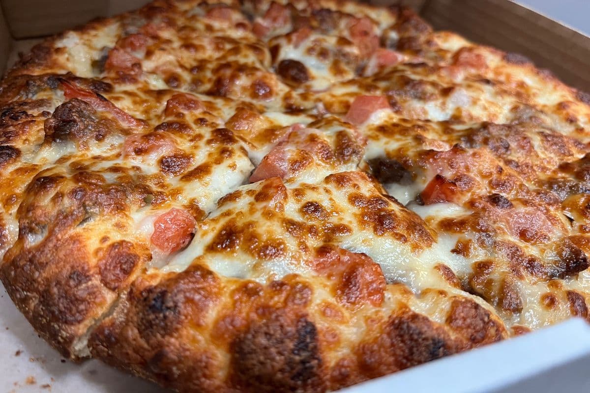 16" Donair Pizza
