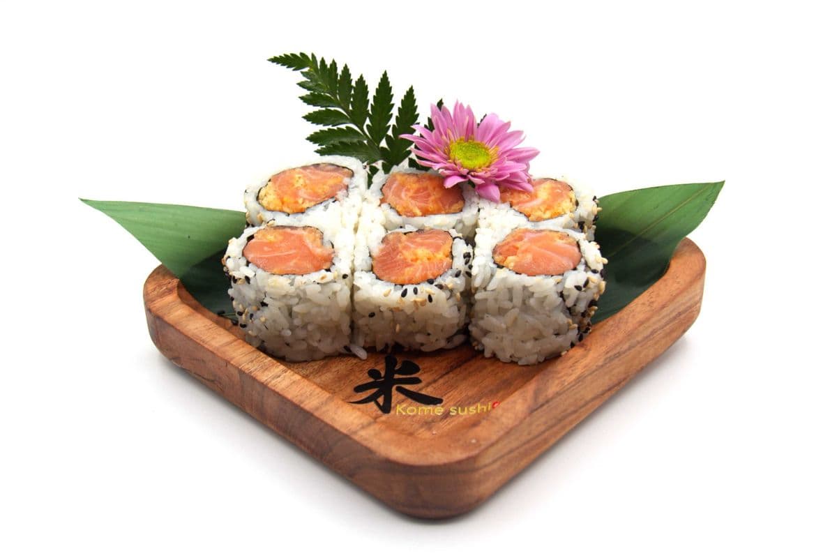 M2. Spicy Salmon Roll