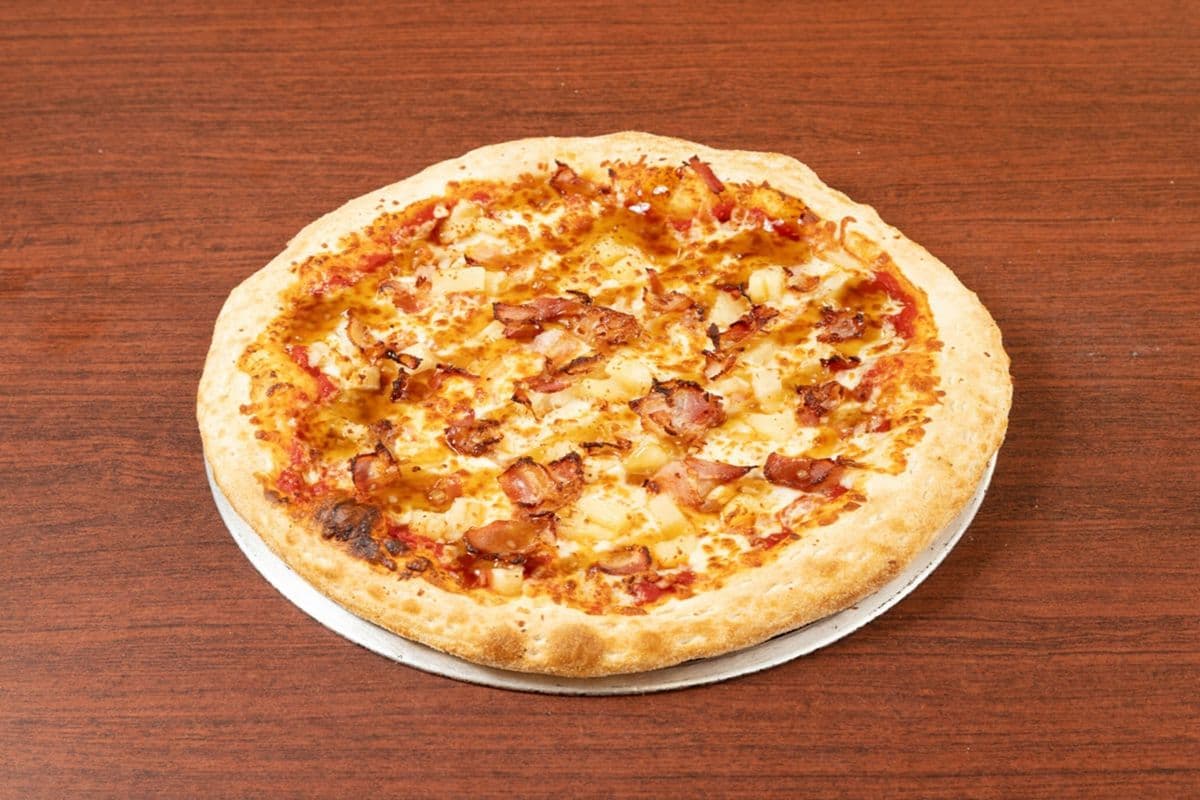 Large House Hawaiian Pizza