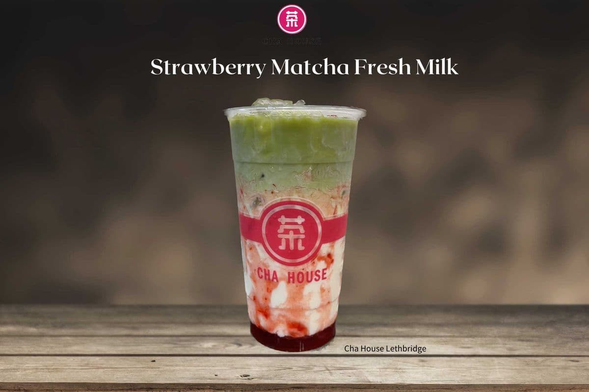 21. Strawberry Matcha Milk (700ml)