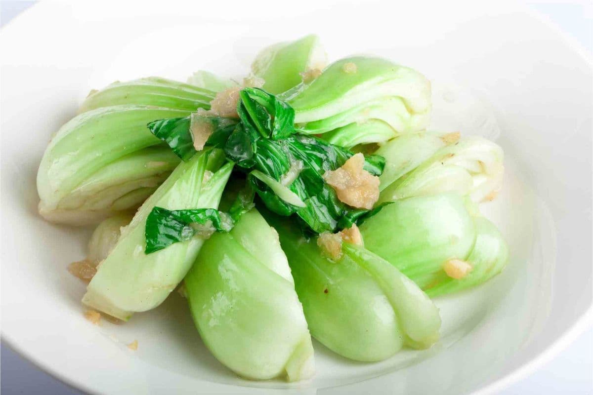 Bok Choy in Garlic Sauce