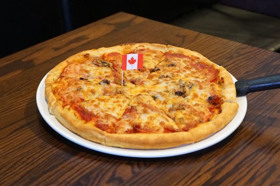 R-C-M-Pizza - 8"