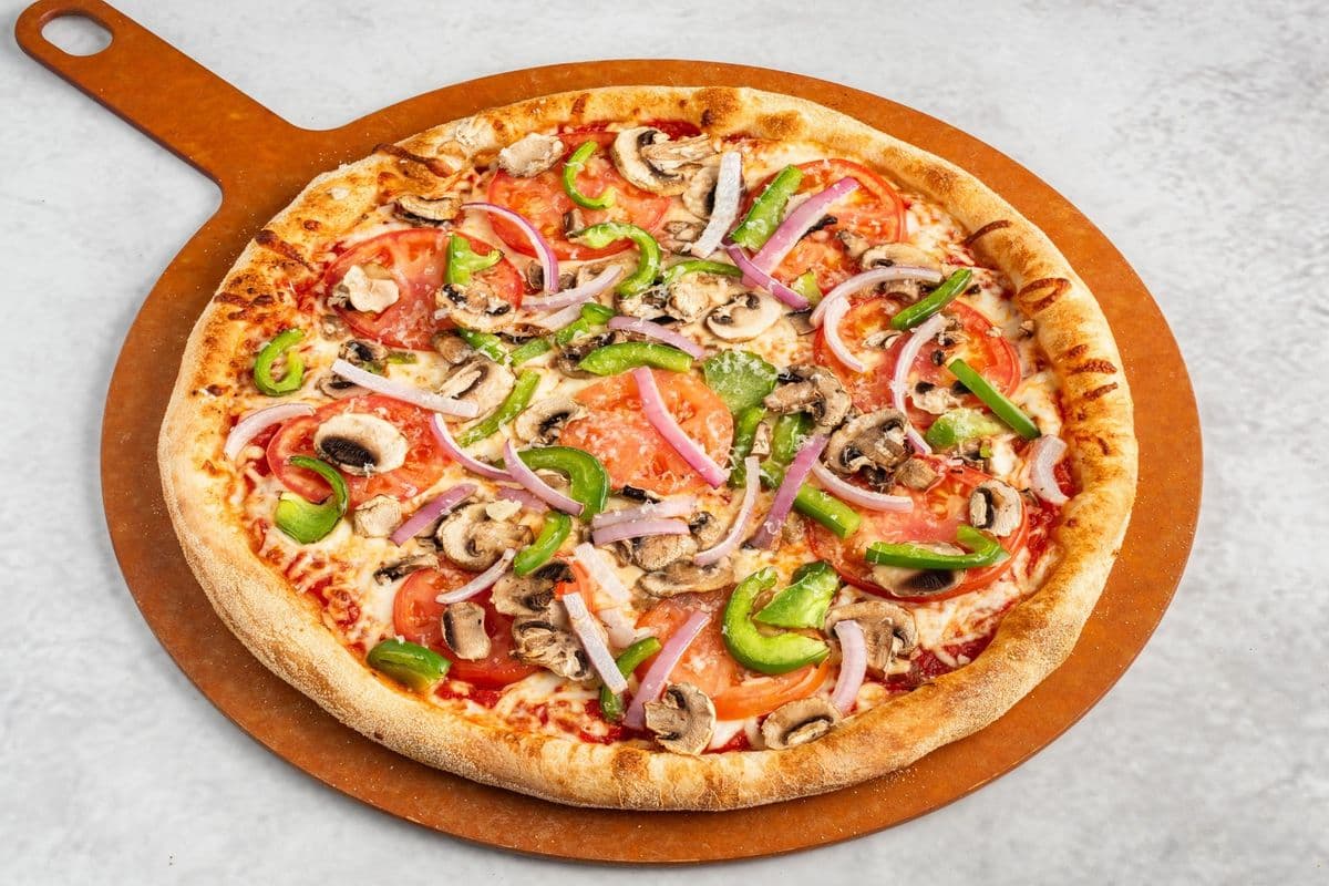 Classic Vegetarian Pizza