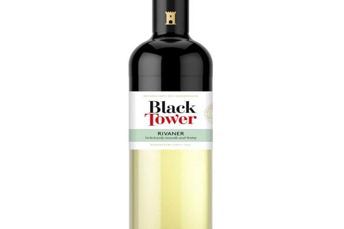 BLACK TOWER RIVANER-750ML (1 x 750 ML )