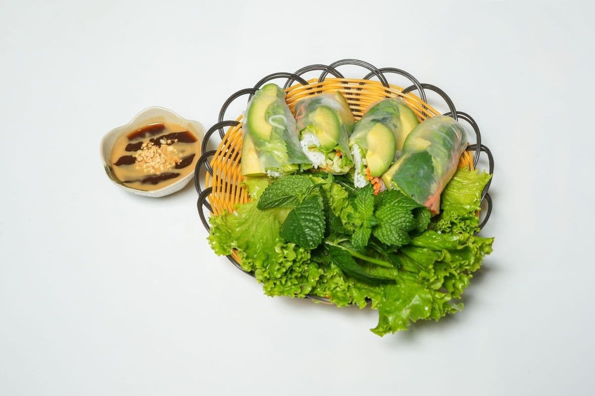 10. Avocado Fresh Rolls (Bơ)