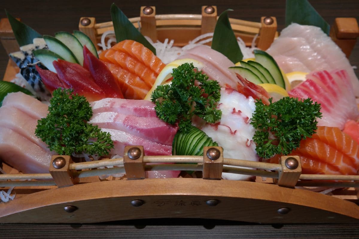 Oyama Sashimi Boat (Medium)
