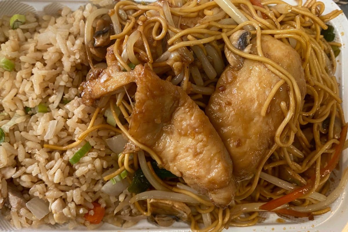 L18. Chicken or Pork Egg Noodle - Thin Noodles