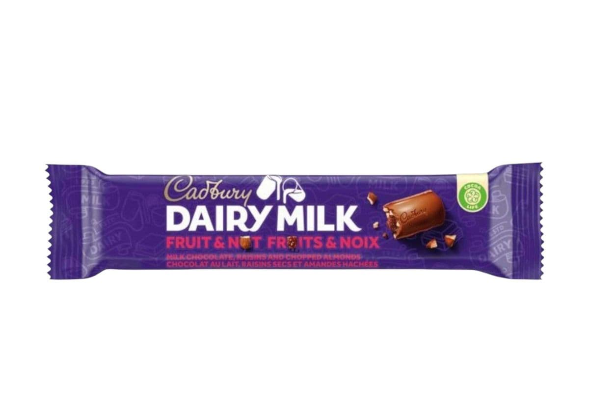 Dairy Milk Fruit & Nut Fruits & Noix (38gm) (190 Cal)